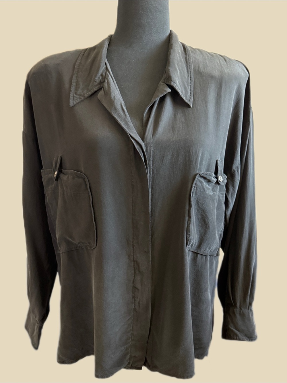 Karl Lagerfeld Black Long Sleeve Button-Front Pocket 100% Silk Blouse size 10/42